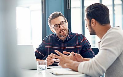 An employer being mentored by a contact person